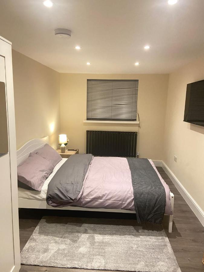 לונדון Beautiful Rooms Only Few Steps Away From Bruce Grove Tottenham Stadium מראה חיצוני תמונה